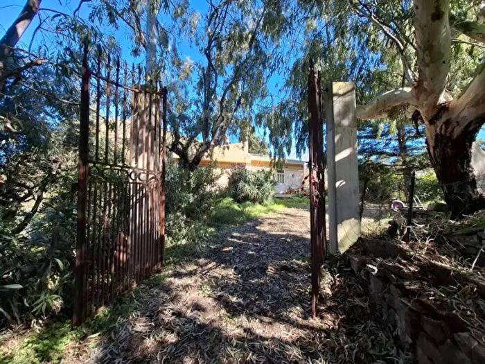 Casa con 6 locali in vendita in Simigliano, Castroreale