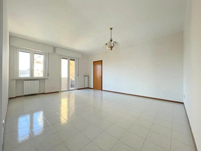 Appartamento trilocale in affitto in Borgo Virgilio