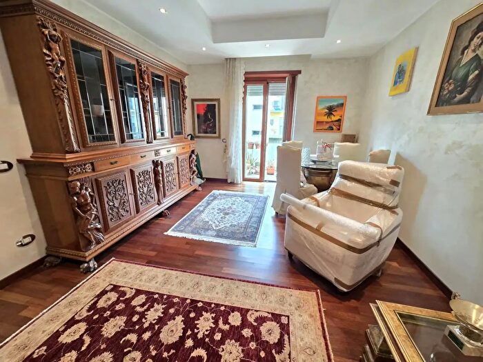 Appartamento trilocale in vendita in Via Tarquinio Collatino, Roma
