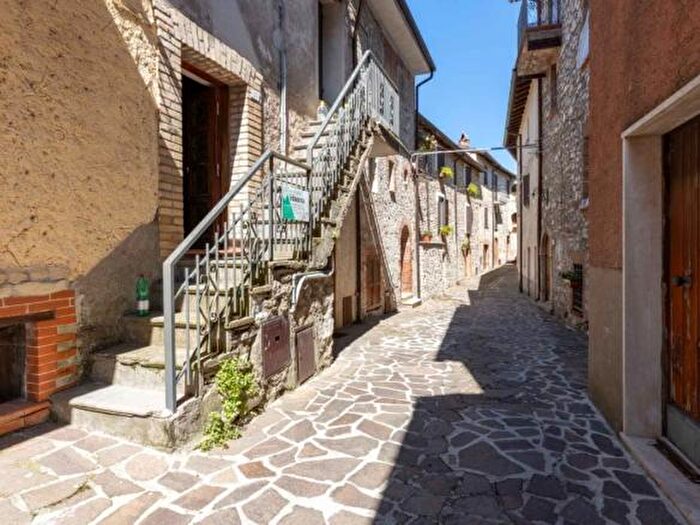 Appartamento trilocale in vendita in Nespolo