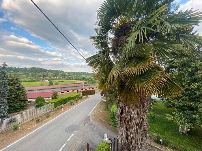 Appartamento trilocale in affitto in Frazione Sessant, Sessant San Grato, Asti