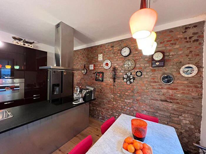 Appartamento trilocale in affitto in Via Fratelli Morelli, Figino, Milano