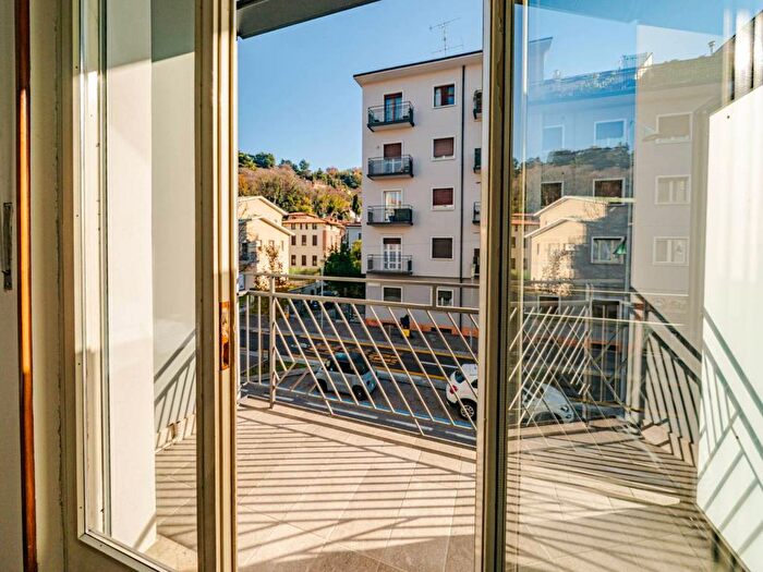 Appartamento quadrilocale in affitto in via Crocifissa di Rosa, Crocifissa di Rosa, Brescia