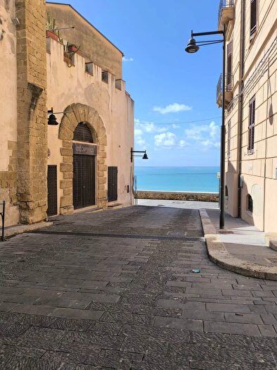 Casa con 7 locali in vendita in Discesa Campidoglio, Sciacca