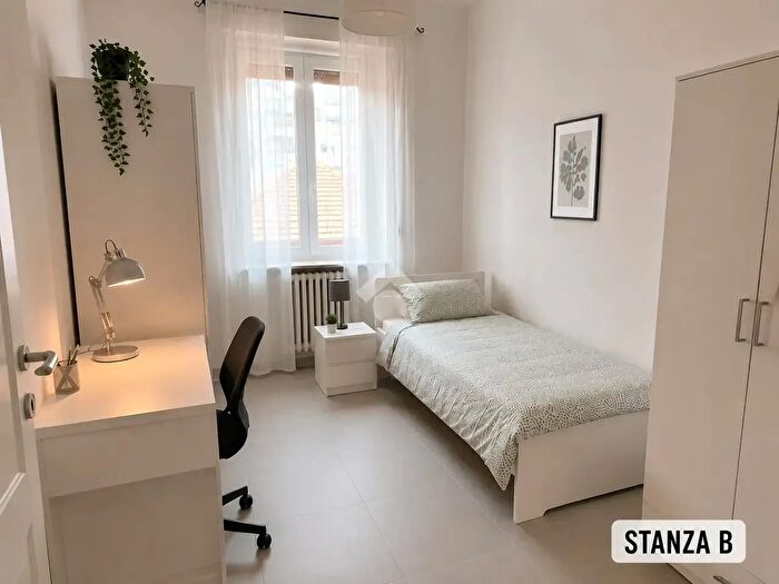 Appartamento quadrilocale in affitto in Via Isonzo, Torino