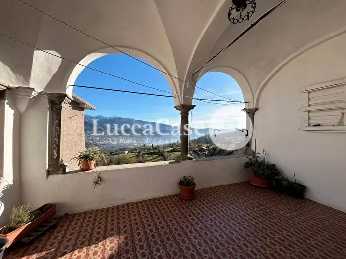Casa con 5 locali in vendita in Castelnuovo di Garfagnana