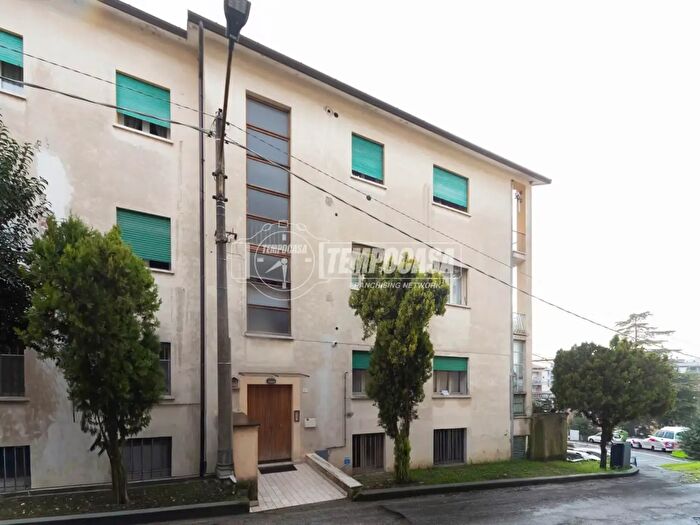 Appartamento quadrilocale in vendita in Via Calatafimi, Perugia