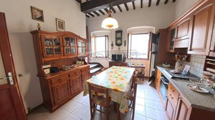 Appartamento con 5 locali in vendita in Via Luca Signorelli, Sansepolcro