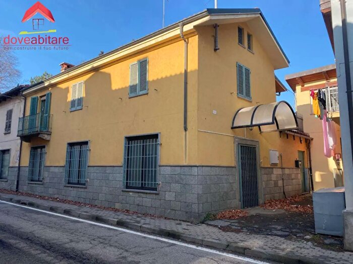 Casa con 5 locali in vendita in Via Nazionale, Pinerolo
