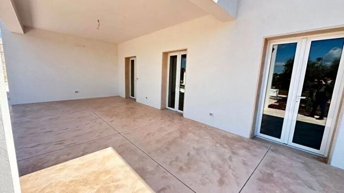 Casa con 7 locali in vendita in Ostuni