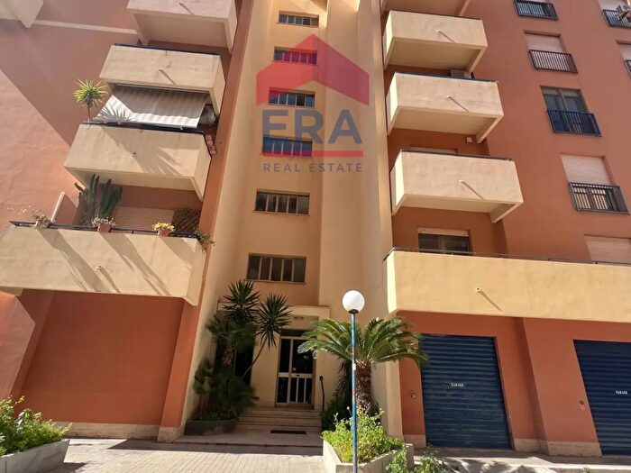 Appartamento con 5 locali in vendita in Via Genuardi, Trapani