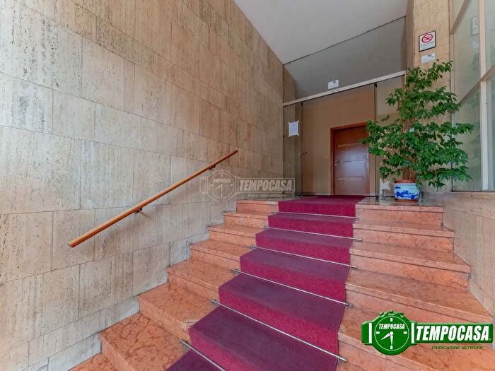 Appartamento monolocale in affitto in Via Veglia, Milano