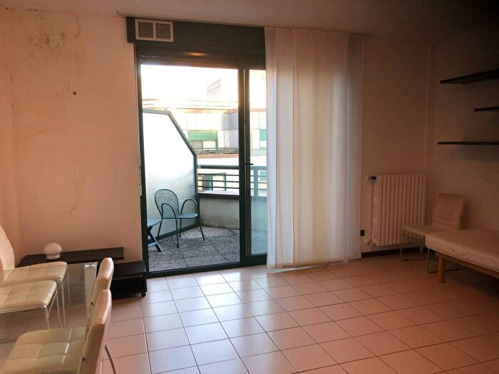 Appartamento monolocale in affitto in Via Oltrecolle, Lora, Como