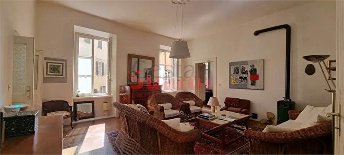 Appartamento con 6 locali in vendita in Rovereto Centro Storico, Rovereto