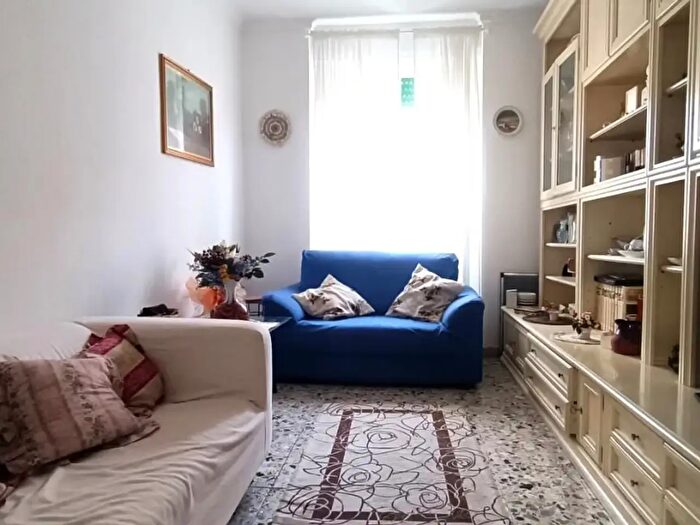Appartamento con 5 locali in vendita in Pontedera