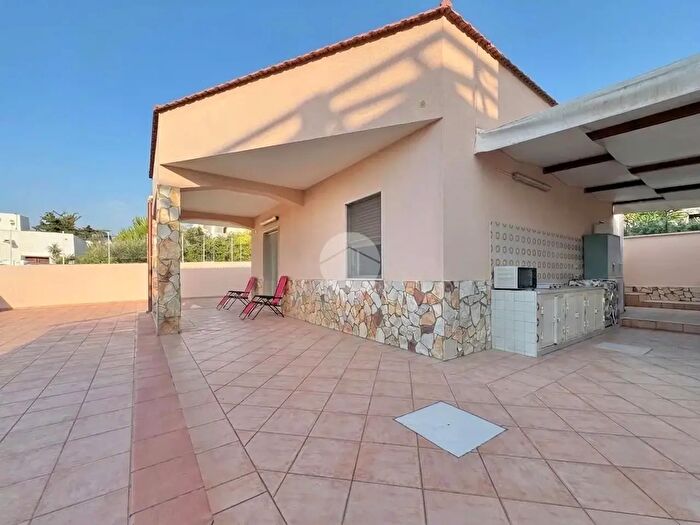 Casa quadrilocale in vendita in Via Scampati, Alcamo