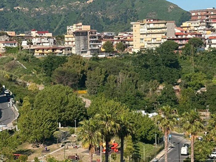 Appartamento monolocale in affitto in Via Sartania, Pianura, Napoli