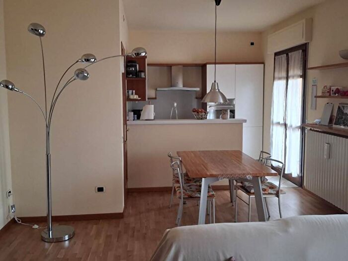 Appartamento trilocale in affitto in Pistoia Ovest, Pistoia