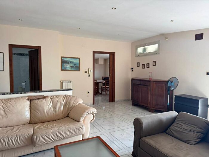 Appartamento trilocale in affitto in Marcianise