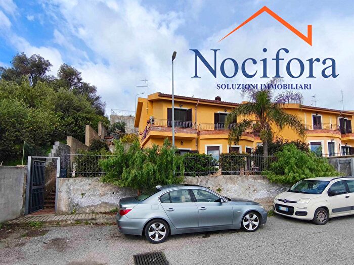 Casa con 6 locali in vendita in Contrada Nuzzella, Ali Terme