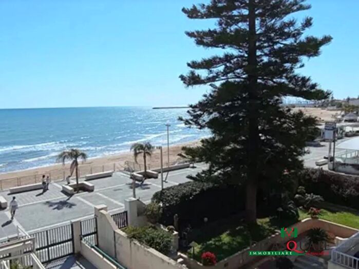 Casa quadrilocale in vendita in Lungomare Andrea Doria, Ragusa