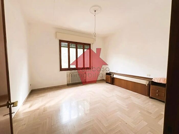 Casa con 7 locali in vendita in Envenuto Cellini, Empoli