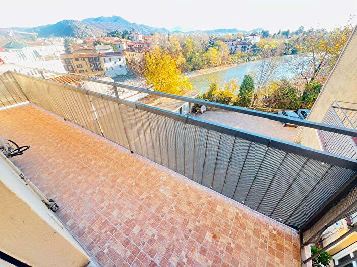 Appartamento bilocale in vendita in Via Mazzini, Gorle