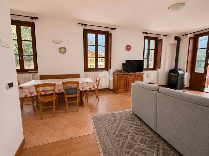Appartamento quadrilocale in affitto in Via Roma, Centro, Ponte di Legno
