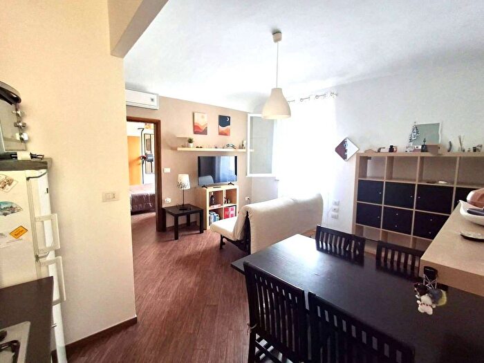 Appartamento bilocale in affitto in via Cartoleria, Santo Stefano, Bologna