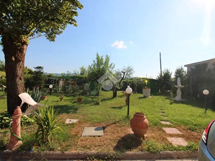 Casa bilocale in vendita in Via Bassa di San Sebastiano, Pistoia