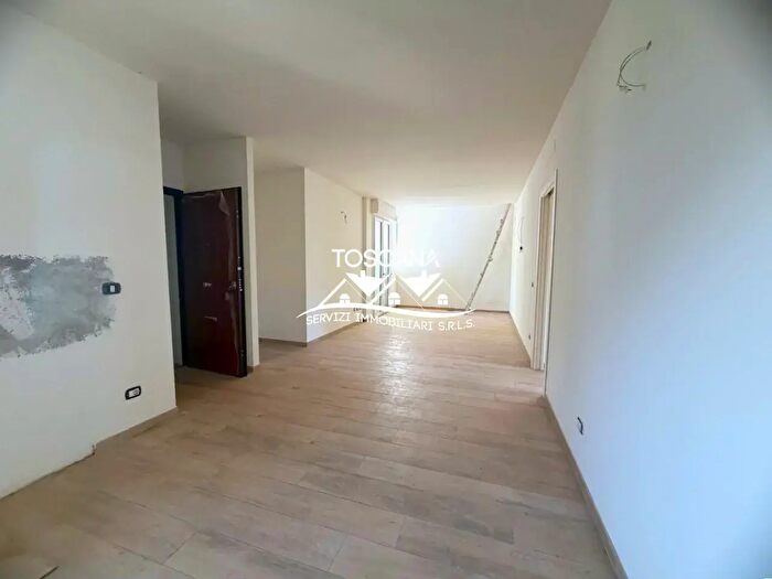 Appartamento trilocale in vendita in Campi Bisenzio