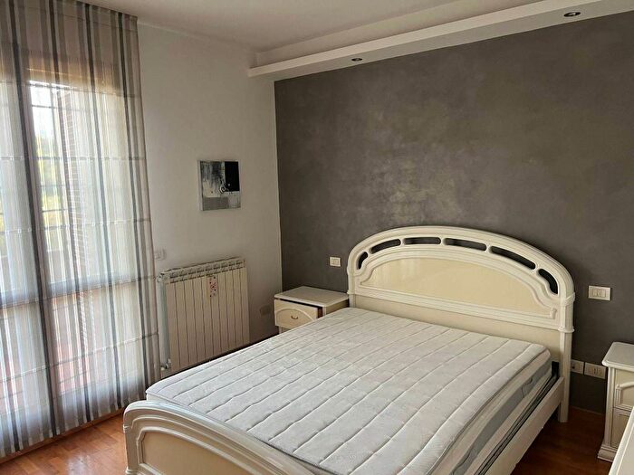 Appartamento trilocale in affitto in Via dellOlmo, Santa Maria, Campi Bisenzio