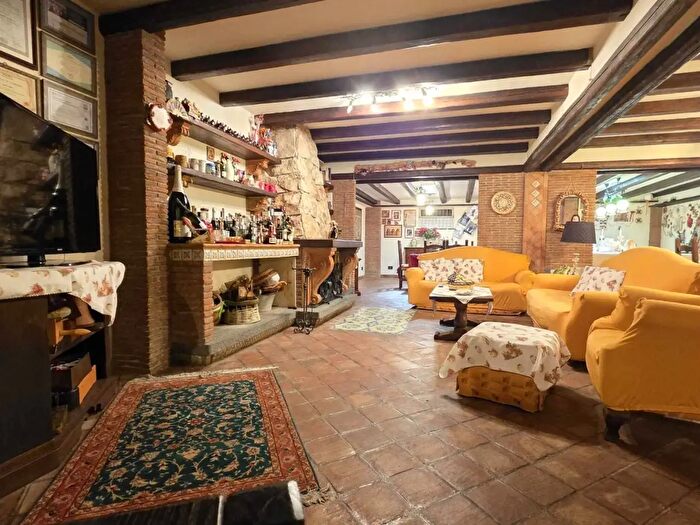 Casa con 6 locali in vendita in Tremestieri Etneo