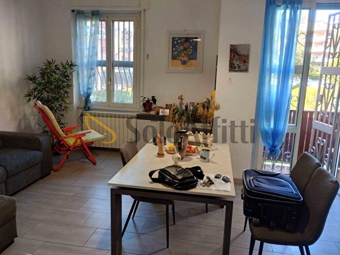 Appartamento trilocale in affitto in Via Zara, Torvaianica Centro, Pomezia