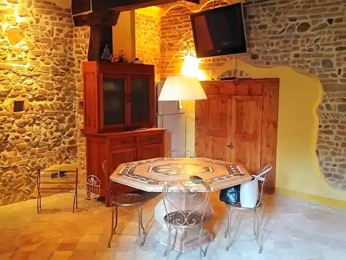 Appartamento trilocale in affitto in Borgo di Dozza Via XX Settembre, Dozza