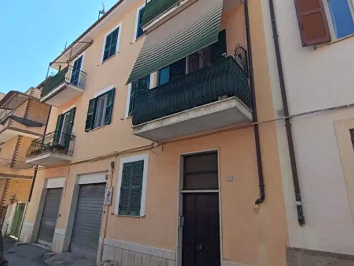 Appartamento quadrilocale in vendita in Via Fratelli Zuccari, Tivoli