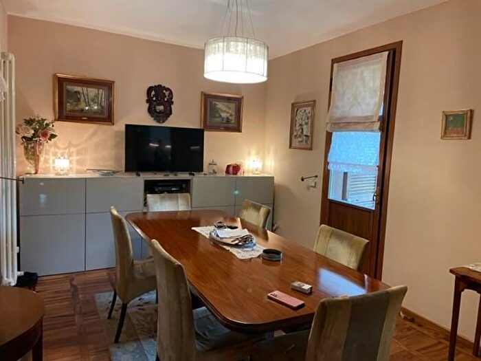 Casa con 9 locali in vendita in Pisa