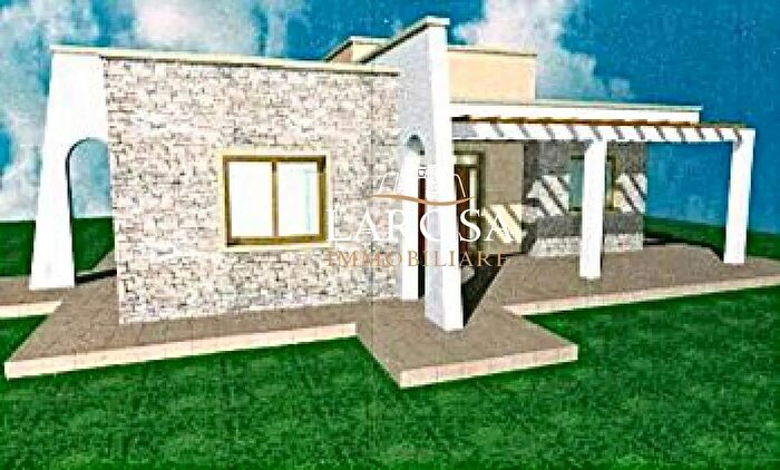 Casa quadrilocale in vendita in Lizzanello