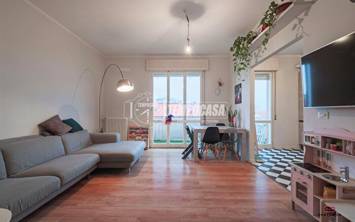 Appartamento con 5 locali in vendita in Via Enrico Pazzi, Ravenna