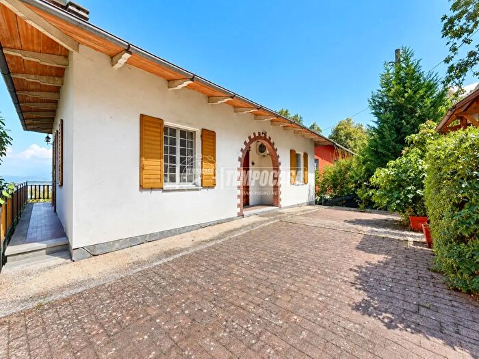 Casa con 5 locali in vendita in Via Palmiro Togliatti, Guiglia