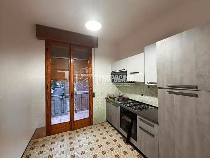 Appartamento trilocale in vendita in Via Achille Grandi, Mirandola