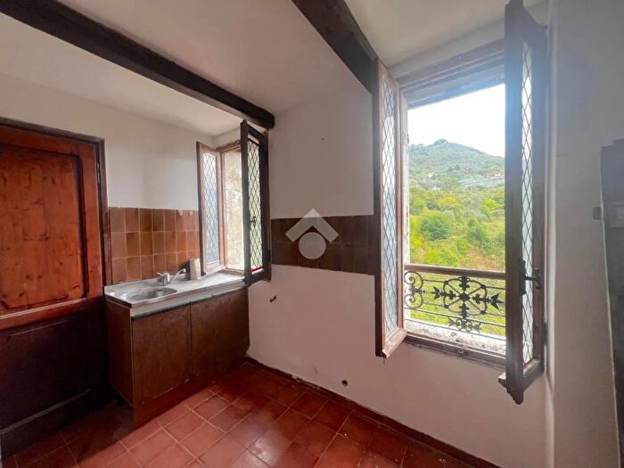 Appartamento quadrilocale in vendita in Via Palazzo, Ceriana