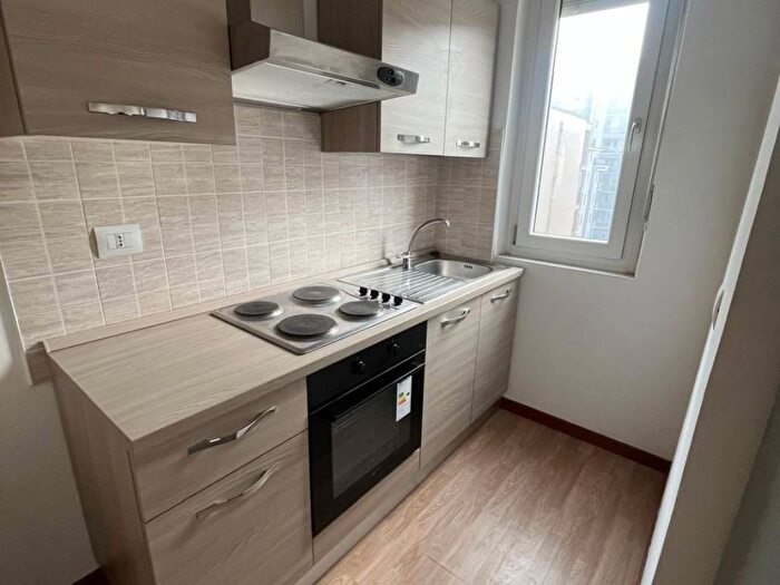 Appartamento monolocale in affitto in Via Genova, Nizza Millefonti, Torino