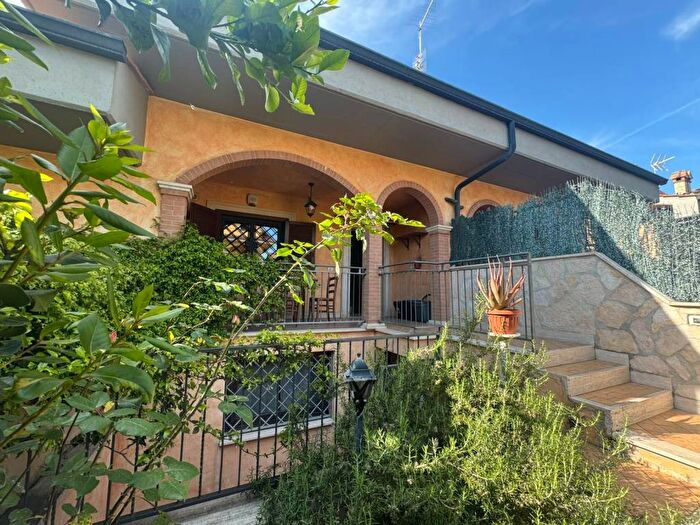 Casa quadrilocale in affitto in Via Madonna della Pace, Setteville Nord, Guidonia Montecelio