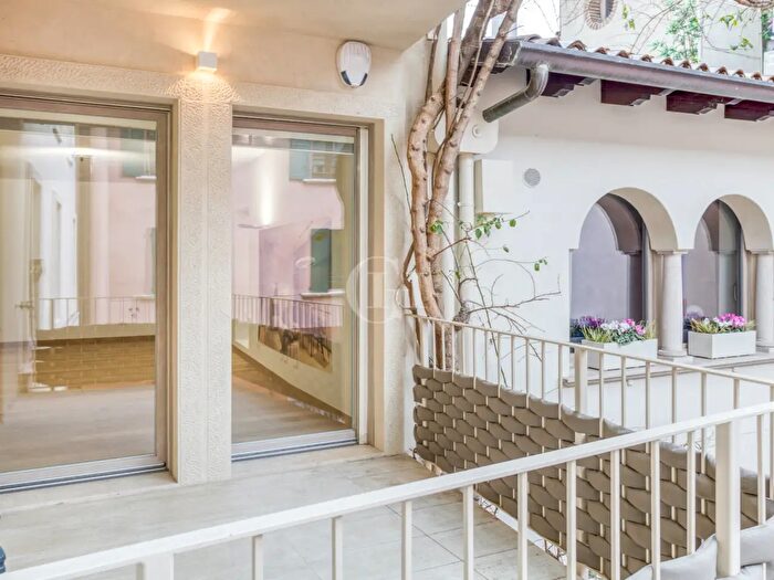 Appartamento trilocale in vendita in Desenzano Del Garda