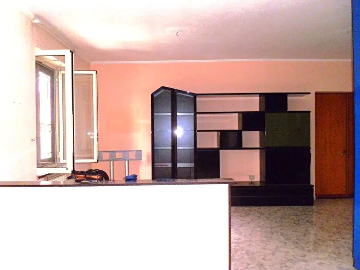 Appartamento trilocale in affitto in Via Nazario Sauro, Casoria