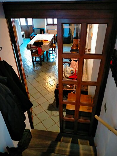 Casa con 5 locali in vendita in Vervio