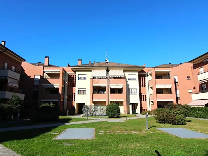 Appartamento trilocale in vendita in Via Giulio Natta, Arcore