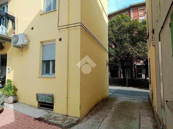 Appartamento monolocale in affitto in Via Marconi, Monticelli Terme, Montechiarugolo