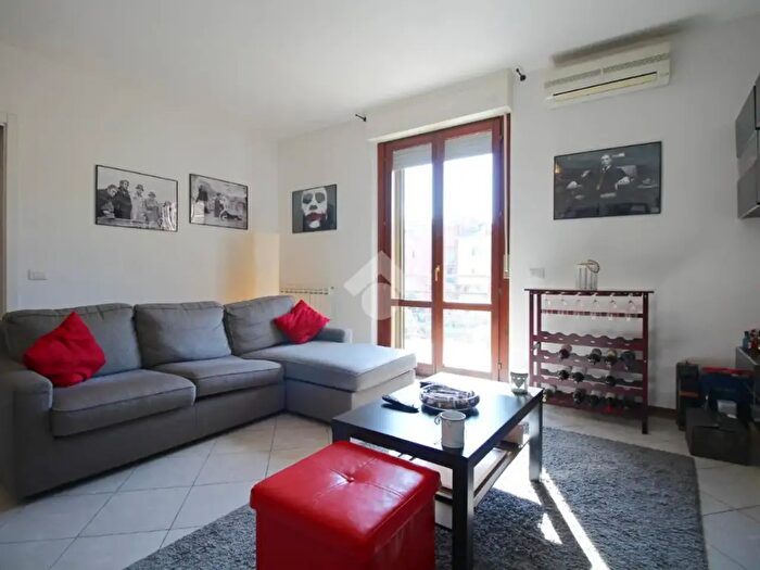 Appartamento quadrilocale in vendita in Via Padre Pio da Pietrelcina, Prato